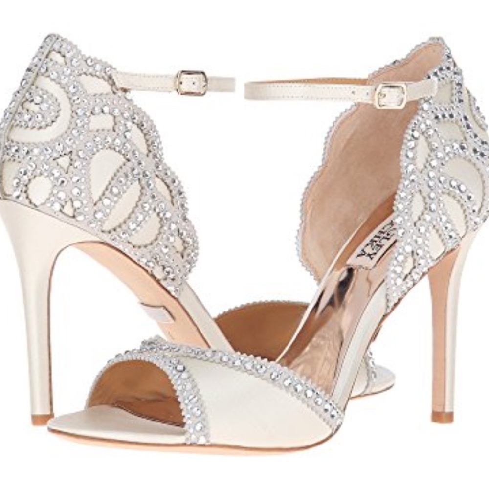 EUC Roxy Badgley Mischka Heels